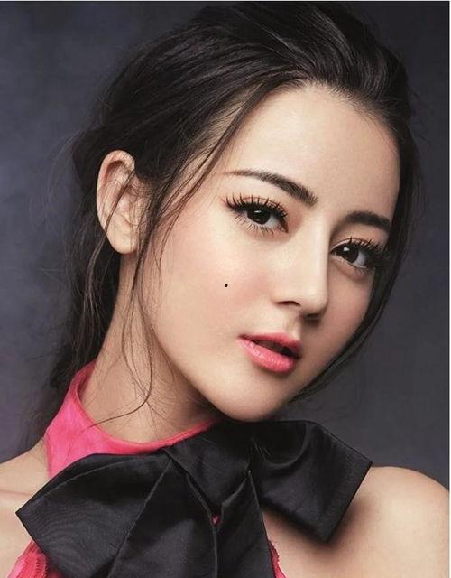 圈内爆料鹿晗迪丽热巴,圈内爆料引热议