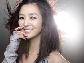 娱乐爆料何洁简介视频,揭秘娱乐爆料背后的真实人生